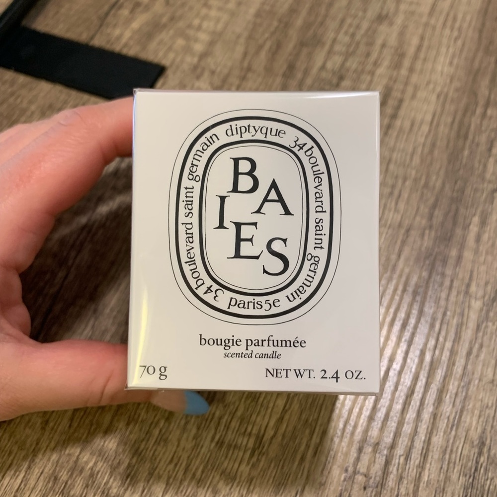 Brand new Diptyque baies 2.4 ounce candle